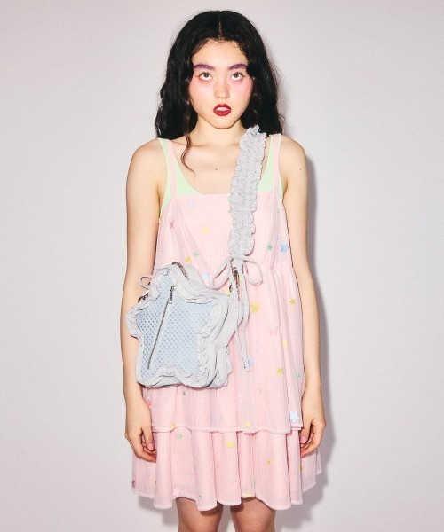 Candy Stripper（キャンディストリッパー）の「SHEER TWINKLE CAMISOLE MINI ドレス（ワンピース・レディース・ライトイエロー/ライトピンク/ライトブルー・FREE）」の4枚目の写真