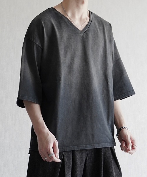 ELLUV(エルブ)の「【ELLUV/エルヴ】ファインコットンスムース ヴィンテージスノーグラデーション ショート丈 半袖VネックTシャツ(Tシャツ/カットソー・メンズ・グレー系その他/ブラック系その他/ホワイト系その他・S/M/L)」の5枚目の写真