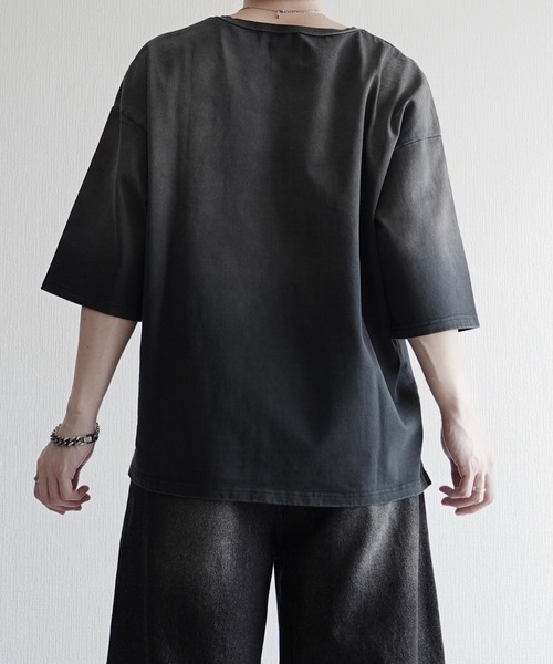 ELLUV(エルブ)の「【ELLUV/エルヴ】ファインコットンスムース ヴィンテージスノーグラデーション ショート丈 半袖VネックTシャツ(Tシャツ/カットソー・メンズ・グレー系その他/ブラック系その他/ホワイト系その他・S/M/L)」の13枚目の写真