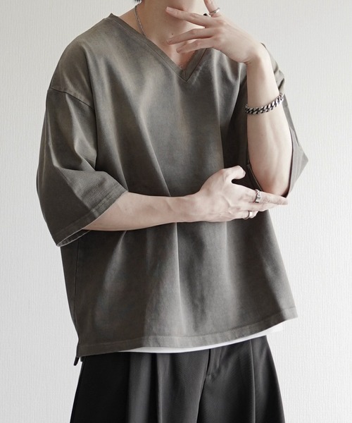 ELLUV(エルブ)の「【ELLUV/エルヴ】ファインコットンスムース ヴィンテージスノーグラデーション ショート丈 半袖VネックTシャツ(Tシャツ/カットソー・メンズ・グレー系その他/ブラック系その他/ホワイト系その他・S/M/L)」の15枚目の写真