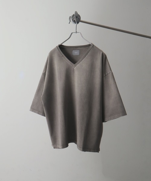 ELLUV(エルブ)の「【ELLUV/エルヴ】ファインコットンスムース ヴィンテージスノーグラデーション ショート丈 半袖VネックTシャツ(Tシャツ/カットソー・メンズ・グレー系その他/ブラック系その他・S/M/L)」の4枚目の写真