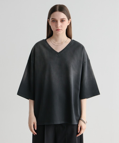 ELLUV(エルブ)の「【ELLUV/エルヴ】ファインコットンスムース ヴィンテージスノーグラデーション ショート丈 半袖VネックTシャツ(Tシャツ/カットソー・メンズ・グレー系その他/ブラック系その他・S/M/L)」の11枚目の写真