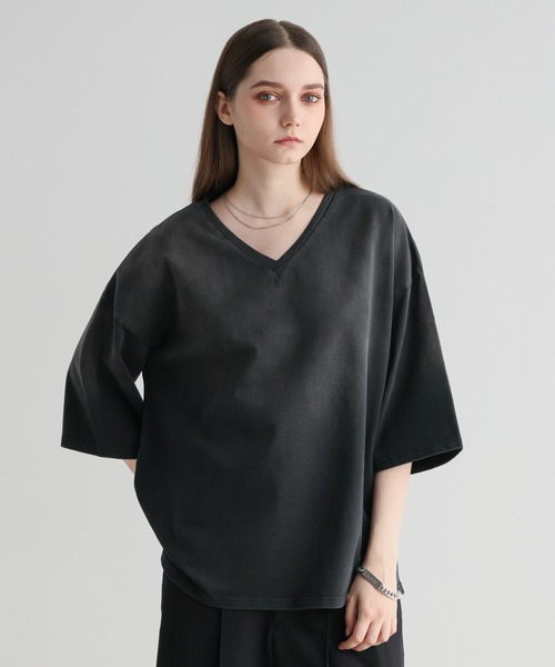 ELLUV(エルブ)の「【ELLUV/エルヴ】ファインコットンスムース ヴィンテージスノーグラデーション ショート丈 半袖VネックTシャツ(Tシャツ/カットソー・メンズ・グレー系その他/ブラック系その他・S/M/L)」の12枚目の写真