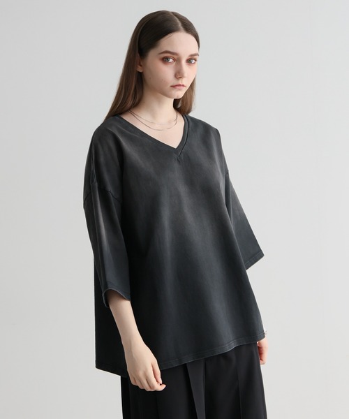 ELLUV(エルブ)の「【ELLUV/エルヴ】ファインコットンスムース ヴィンテージスノーグラデーション ショート丈 半袖VネックTシャツ(Tシャツ/カットソー・メンズ・グレー系その他/ブラック系その他・S/M/L)」の13枚目の写真