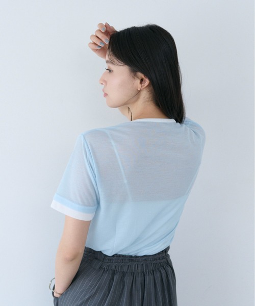 SOYEN(ソイエン)の「フェイクレイヤードシアーヘンリーネック半袖Tシャツ(Tシャツ/カットソー・レディース・ライトブルー/オフホワイト/ブルー・F)」の13枚目の写真