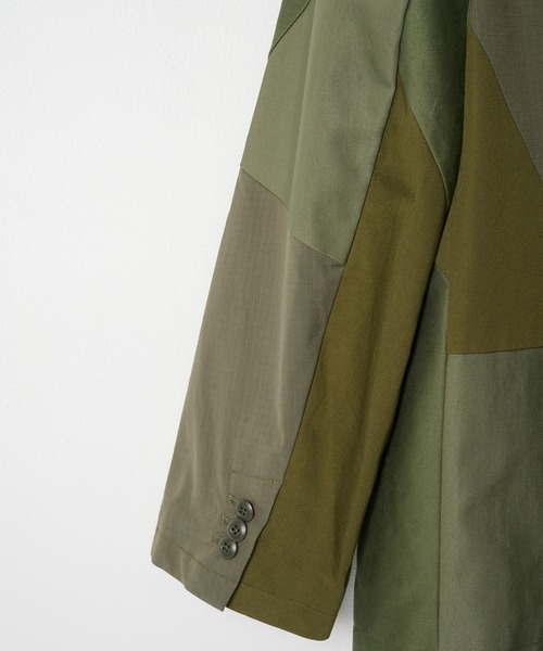 ANREALAGE（アンリアレイジ）の「【ANREALAGE】PANEL PATCHWORK DOUBLE JACKET（テーラードジャケット・メンズ・カーキ/ブラック・50/48）」の7枚目の写真