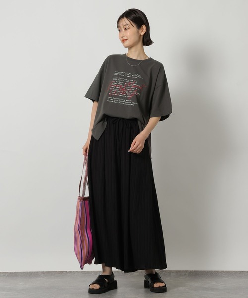 LAKOLE(ラコレ)の「刺繍ロゴTEE / 671505(Tシャツ/カットソー・レディース・チャコール/アイボリー/ブラック・FREE)」の5枚目の写真