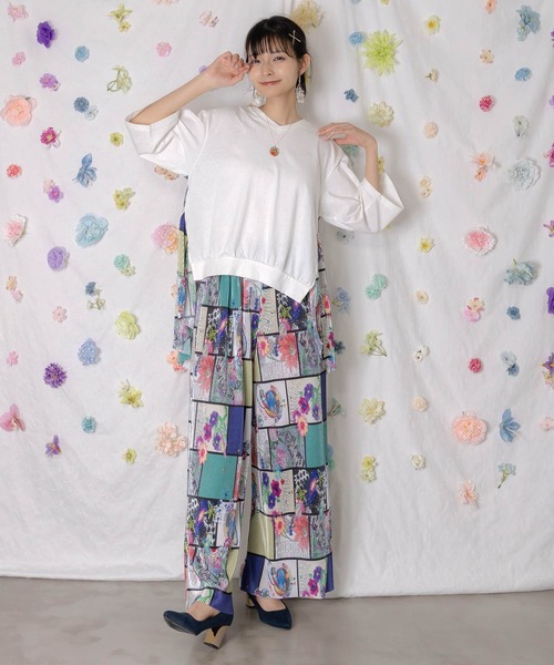 ScoLar（スカラー）の「162612：アートコラージュ柄プリーツ切替 接触冷感プルオーバー（Tシャツ/カットソー・レディース・オフホワイト/ブラック・M）」の4枚目の写真