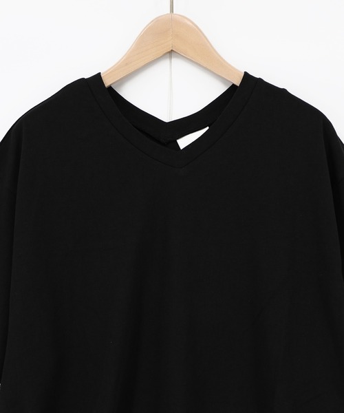 ScoLar（スカラー）の「162612：アートコラージュ柄プリーツ切替 接触冷感プルオーバー（Tシャツ/カットソー・レディース・オフホワイト/ブラック・M）」の16枚目の写真