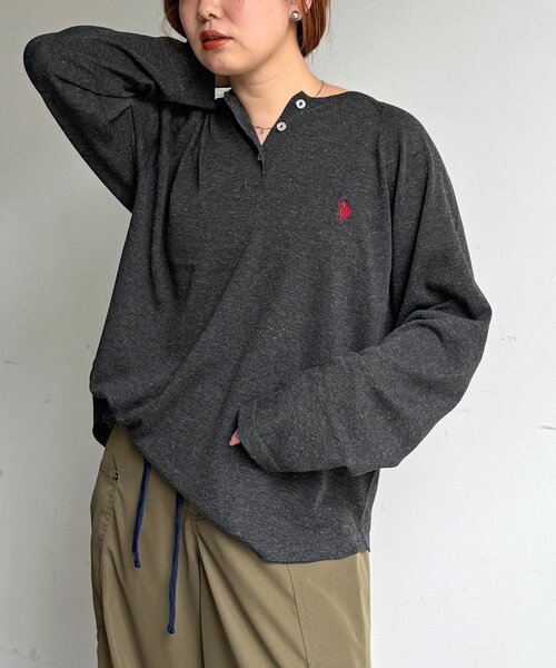 U.S. POLO ASSN.（ユーエスポロアッスン）の「麻混ヘンリーニット（ニット/セーター・レディース・チャコールグレー/グレー/イエロー/グリーン・FREE）」の2枚目の写真