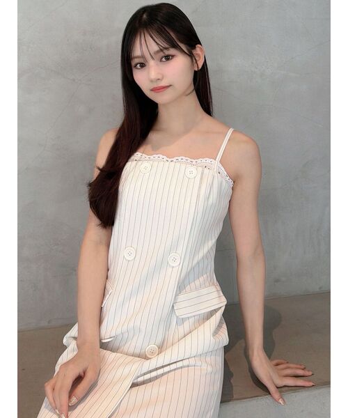 RESEXXY(リゼクシー)の「ダブルボタンキャミワンピース(ワンピース・レディース・ブラック/チャコールグレー/ホワイト・FREE)」の10枚目の写真