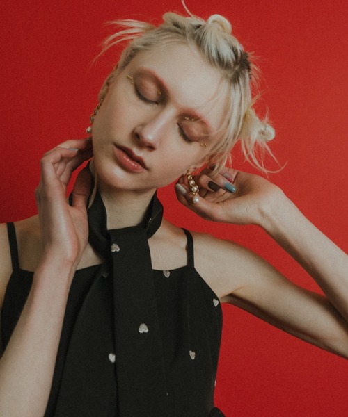 et.UNiVER(エトユニベール)の「Orbit pearl earrings(イヤリング・レディース・ゴールド/シルバー・FREE)」の7枚目の写真