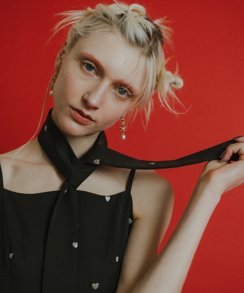et.UNiVER(エトユニベール)の「Orbit pearl earrings(イヤリング・レディース・ゴールド/シルバー・FREE)」の9枚目の写真