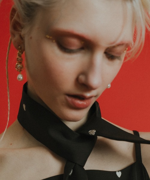 et.UNiVER(エトユニベール)の「Orbit pearl earrings(イヤリング・レディース・ゴールド/シルバー・FREE)」の11枚目の写真