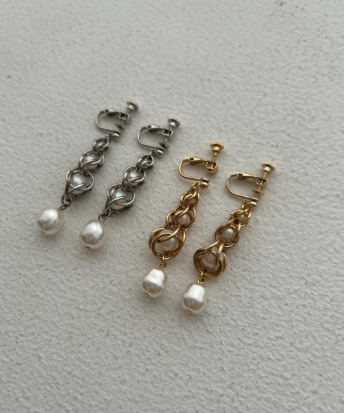 et.UNiVER(エトユニベール)の「Orbit pearl earrings(イヤリング・レディース・ゴールド/シルバー・FREE)」の15枚目の写真