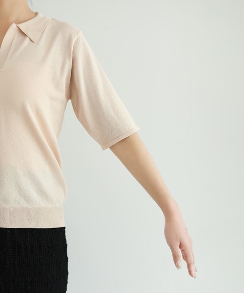 STYLE DELI(スタイルデリ)の「薄手シャリ感スキッパーニットトップス(Tシャツ/カットソー・レディース・ホワイト/ベージュ/ブラック/ブルー・FREE)」の15枚目の写真