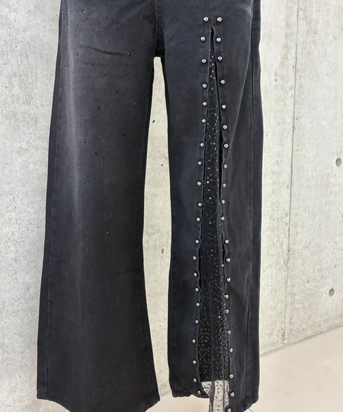GLAMOROUS JANE(グラマラスジェーン)の「レース切替ラインストーンデニムパンツ(デニムパンツ・レディース・ブラック・S/M/L)」の5枚目の写真