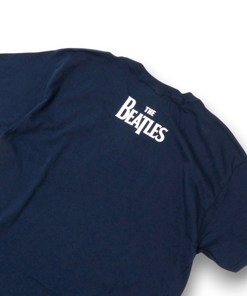 MUSIC TEE(ミュージックティー)の「THE BEATLES“LUCY IN THE SKY”/ ザ ビートルズ "ルーシー インザスカイ(Tシャツ/カットソー・メンズ・ネイビー・LARGE/X-LARGE)」の6枚目の写真
