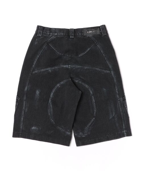 L.H.P(エルエイチピー)の「ERINAIE/エリナイエ/DISTRESSED PANEL BERMUDA PANT(デニムパンツ・レディース・ブラック・L)」の2枚目の写真