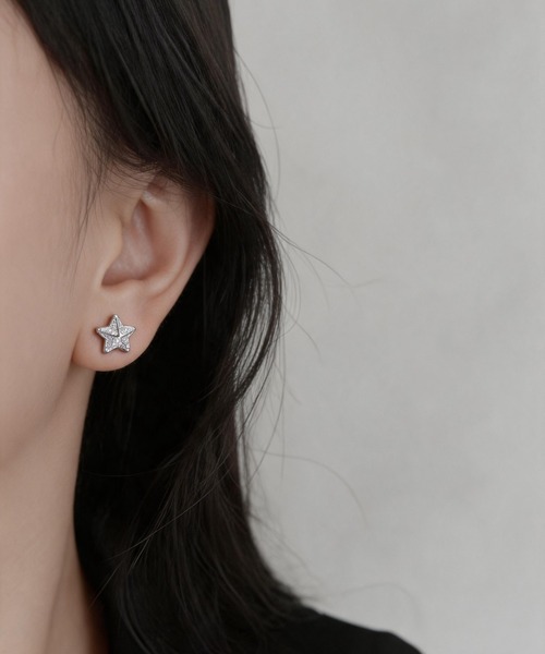 LA VORAGINE(ラ ヴォラジネ)の「ミニジルコニア ピアス 9色展開 アレルギー対応(ピアス(両耳用)・レディース・I/G/A/B/C/F/E/H/D・FREE)」の2枚目の写真