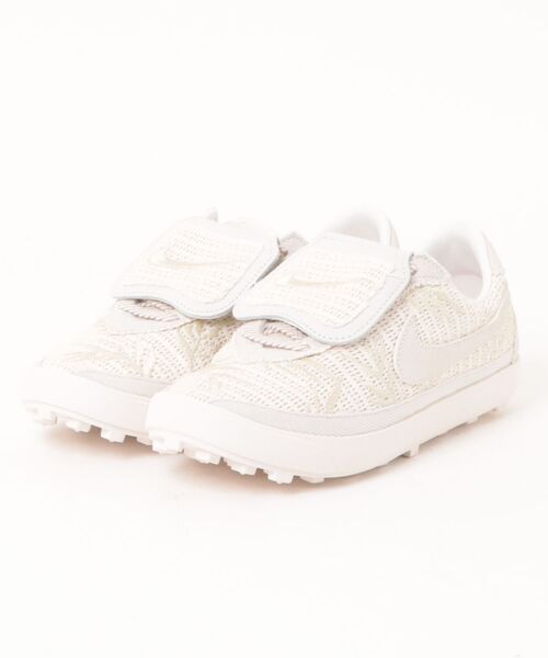 NIKE(ナイキ)の「NIKE ナイキ W ASTROGRABBER TXT ウィメンズ アストログラバー TXT WIW4937 006PHANTM/PHANT(スニーカー・レディース・ホワイト・23.5cm/24.0cm/24.5cm/25.0cm/22.5cm/23.0cm)」の1枚目の写真