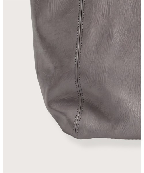 kiehtova(キエトヴァ)の「【kiehtova】FAUX LEATHER VOYAGE BAG/フォックスレザーヴォヤージュバッグ 軽量 収納力(トートバッグ・レディース・ブラック/グレー・FREE)」の9枚目の写真