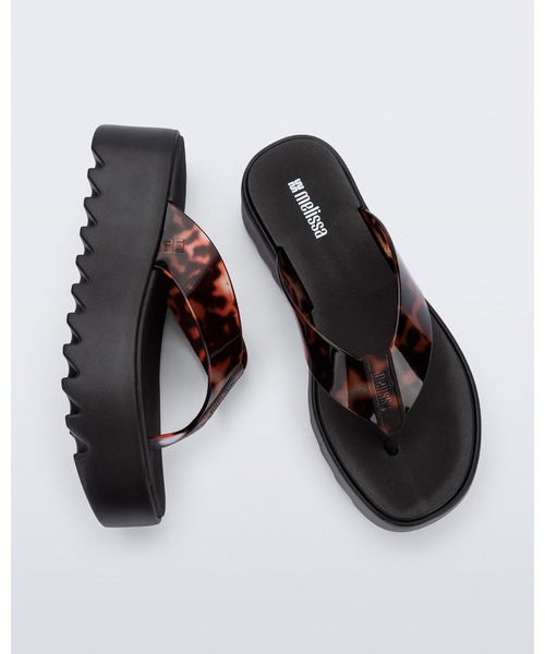 melissa(メリッサ)の「MELISSA THONG PLATFORM AD(サンダル・レディース・ブラウン/ブラック・38/37)」の2枚目の写真