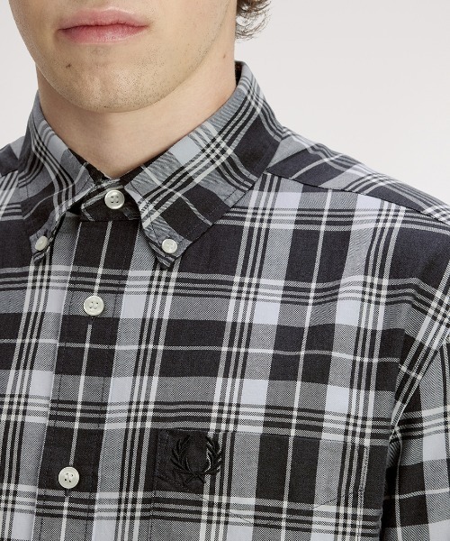 FRED PERRY（フレッドペリー）の「Tartan Shirt／タータンチェックシャツ（シャツ/ブラウス・メンズ・チャコールグレー・L/M/S）」の3枚目の写真