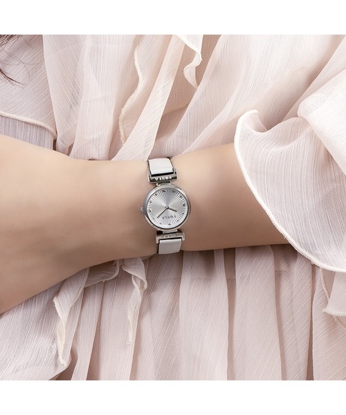 FURLA(フルラ)の「FURLA/フルラ FURLA TWIST 腕時計 FL-WW00069001L1 レディース(アナログ腕時計・レディース・シルバー・FREE)」の2枚目の写真