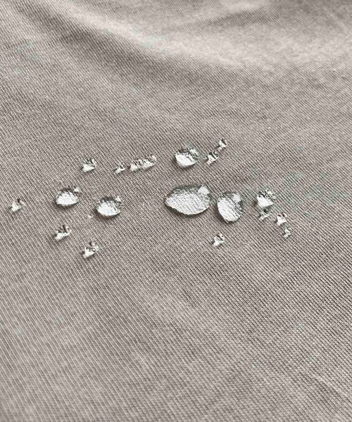 and it_(アンドイット)の「汗じみ軽減加工五分袖Tシャツ(Tシャツ/カットソー・レディース・グレイッシュベージュ/ブラック/アイボリー・M-L)」の17枚目の写真