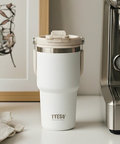 BIRTHDAY BAR(バースデイバー)の「【TYESO タイソ】ポータブルタンブラー 600ml(水筒・レディース・ブラック/ホワイト・0)」の1枚目の写真
