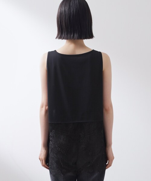 THE SHOP TK (ザ ショップ ティーケー )の「【ひんやり/人気アイテム】レイヤードスタイルに 裾レースタンクトップ(Tシャツ/カットソー・レディース・オフホワイト/ブラック・12/13)」の18枚目の写真