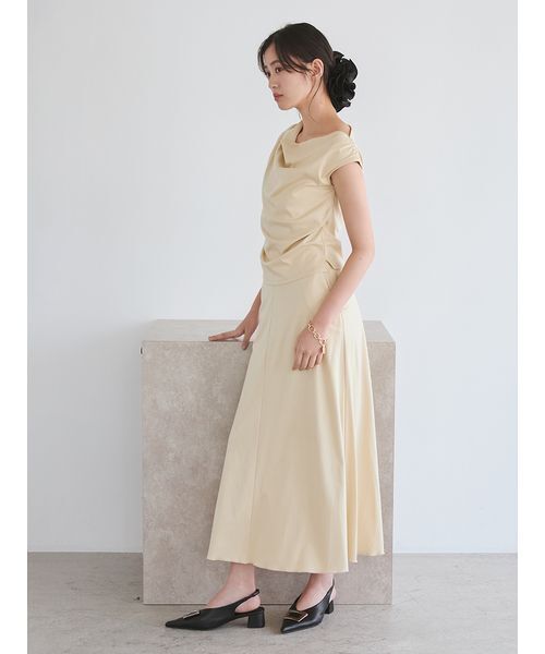 Mila Owen(ミラオーウェン)の「シルキータッチトップス×スカートSET UP(ワンピース・レディース・ブラック/ベージュ/ブラウン・1/0)」の20枚目の写真