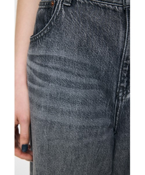 MOUSSY(マウジー)の「LOW SLUNG LOOSE FLARE(デニムパンツ・レディース・ブラック/ダークブルー/ブラウン・0/2/1)」の12枚目の写真