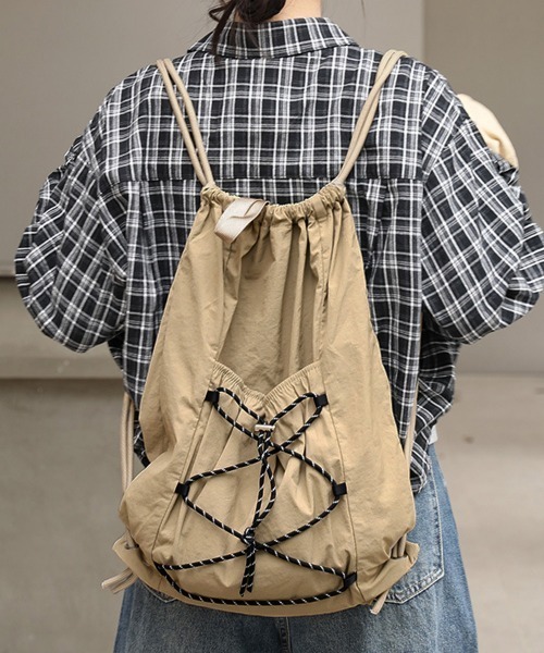 Miniministore（ミニミニストア）の「コードナップサック 軽量ナイロンリュック（バックパック/リュック・レディース・アイボリー/カーキ/ベージュ/グレー/ブラック・FREE）」の4枚目の写真