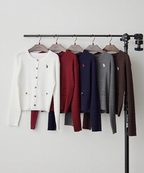 U.S. POLO ASSN.(ユーエスポロアッスン)の「【U.S. POLO ASSN.】ケーブルニットカーディガン(カーディガン/ボレロ・レディース・ネイビー/ブラウン/アイボリー/ボルドー/チャコールグレー・FREE)」の1枚目の写真
