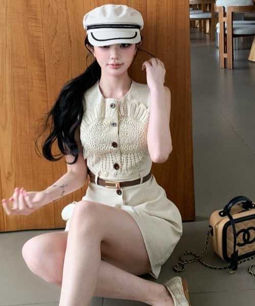 FAVORITO(ファヴォリート)の「デザインノースリーブワンピース(ワンピース・レディース・ベージュ・F)」の21枚目の写真
