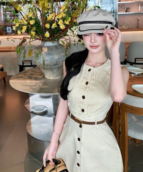 FAVORITO(ファヴォリート)の「デザインノースリーブワンピース(ワンピース・レディース・ベージュ・F)」の22枚目の写真