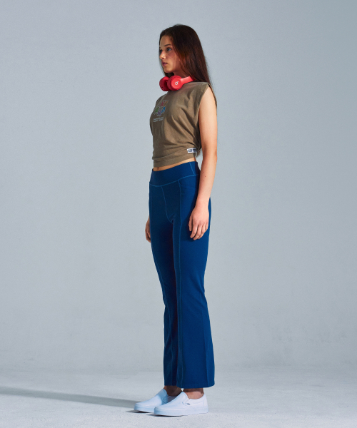 MENASOO(ミナス)の「MNS x American apparel No Run Sleeveless (over-fit)_Brown(Tシャツ/カットソー・レディース・ブラウン・SMALL/MEDIUM)」の3枚目の写真