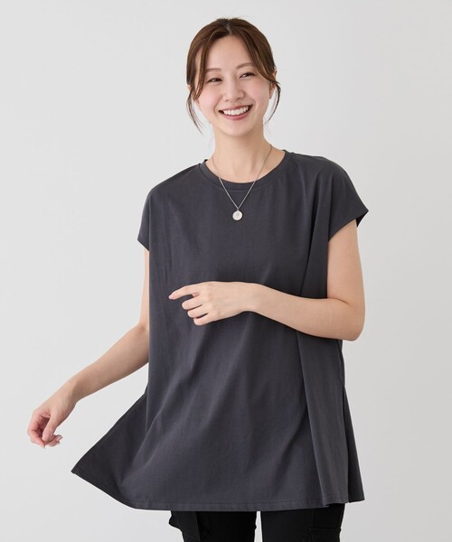 Jayro(ジャイロ)の「サイドスリットフレンチスリーブトップス(Tシャツ/カットソー・レディース・チャコールグレー/カーキ/ブラック/レッド系その他/ホワイト・FREE)」の4枚目の写真