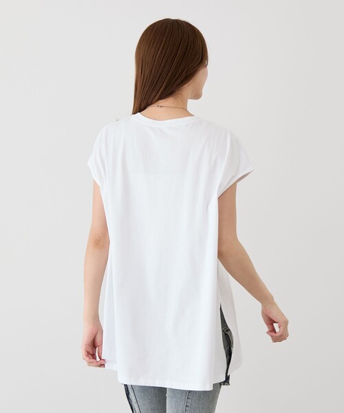 Jayro(ジャイロ)の「サイドスリットフレンチスリーブトップス(Tシャツ/カットソー・レディース・チャコールグレー/カーキ/ブラック/レッド系その他/ホワイト・FREE)」の13枚目の写真