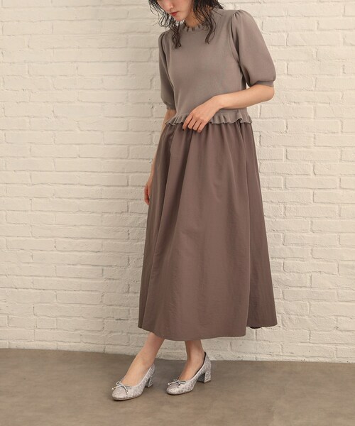 ESPERANZA(エスペランサ)の「ビジューリボンソフトスクエアトゥパンプス(パンプス・レディース・ゴールド/ブラック系2/グレー系2・23.5cm/23.0cm/22.5cm/24.5cm/24.0cm/25.0cm)」の9枚目の写真