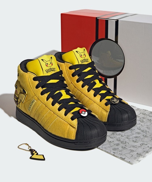 adidas(アディダス)の「Pokemon SST II ミッド / Pokemon SST II MID / アディダスオリジナルス adidas Originals(スニーカー・メンズ・イエロー・29.0cm/28.5cm/25.5cm/25.0cm/23.0cm/22.5cm/26.0cm/26.5cm/24.5cm/24.0cm/23.5cm/27.0cm/22.0cm/28.0cm/27.5cm)」の1枚目の写真