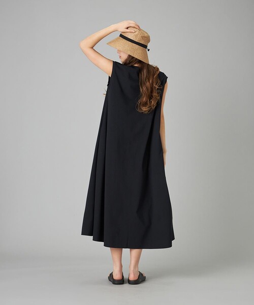 Chacott(チャコット)の「EasyCare+ ツイストワンピース(ショート丈)(ワンピース・レディース・ブラック/ネイビー・0)」の3枚目の写真