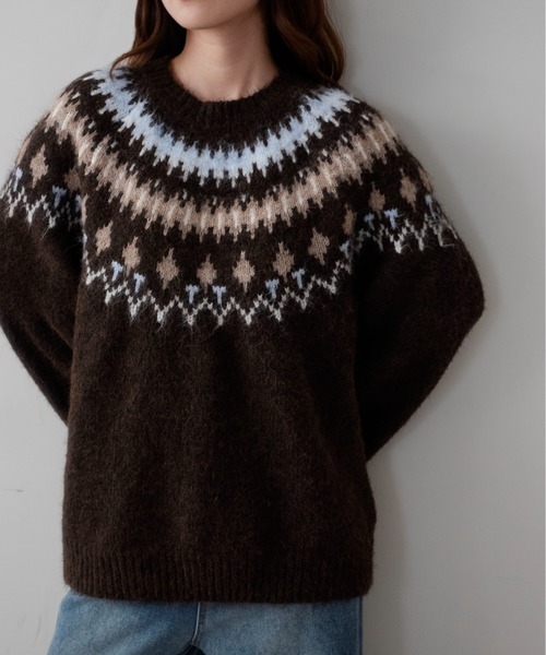 on:nue（オンニュ）の「【on:nue】ルーズノルディックパターンニット /26-27 AW COLLECTION（ニット/セーター・レディース・ブラウン/グレー・FREE）」の2枚目の写真