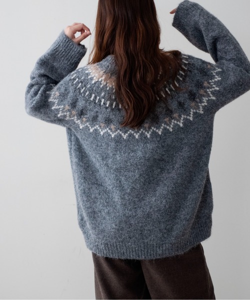 on:nue（オンニュ）の「【on:nue】ルーズノルディックパターンニット /26-27 AW COLLECTION（ニット/セーター・レディース・ブラウン/グレー・FREE）」の22枚目の写真