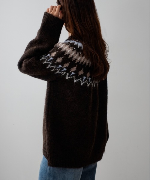 on:nue（オンニュ）の「【on:nue】ルーズノルディックパターンニット /26-27 AW COLLECTION（ニット/セーター・レディース・ブラウン/グレー・FREE）」の5枚目の写真
