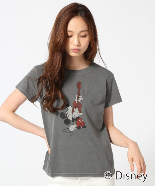 GLOBAL WORK（グローバルワーク）の「ディズニーTシャツ半袖3/Women/722901（Tシャツ/カットソー・レディース・ダークグレー/ネイビー/オフホワイト・MEDIUM/LARGE）」の2枚目の写真
