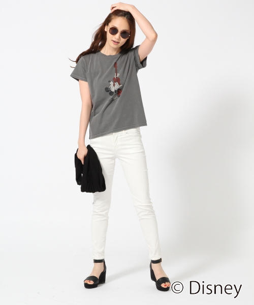 GLOBAL WORK（グローバルワーク）の「ディズニーTシャツ半袖3/Women/722901（Tシャツ/カットソー・レディース・ダークグレー/ネイビー/オフホワイト・MEDIUM/LARGE）」の5枚目の写真