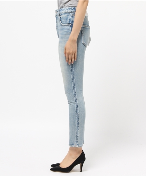 SLY（スライ）の「CODY JW ANKLE SLIM-C（デニムパンツ・レディース・ライトブルー・23inch/25inch/24inch/26inch/27inch）」の3枚目の写真